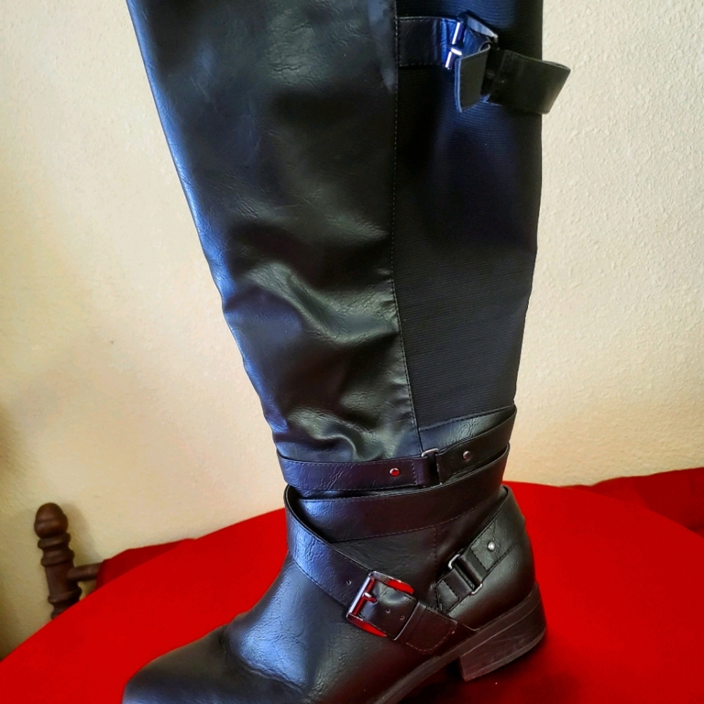 Torrid boots